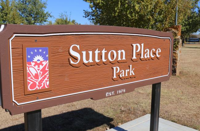 Sutton Place Park Sign