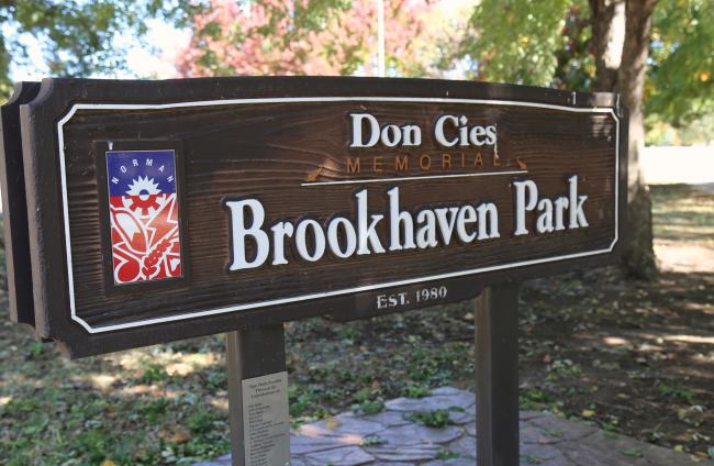Brookhaven Park Sign