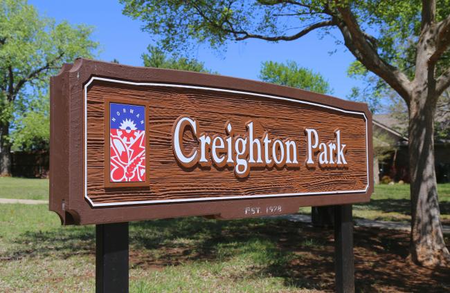 Crieghton Park Sign